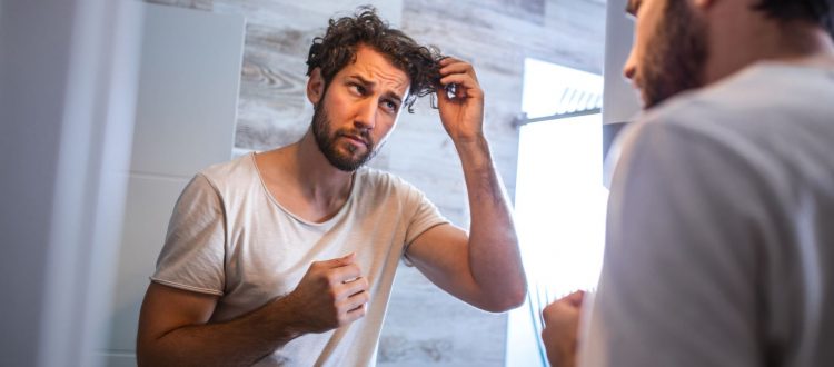 8 kapsels voor mannen met een terugtrekkende haarlijn
