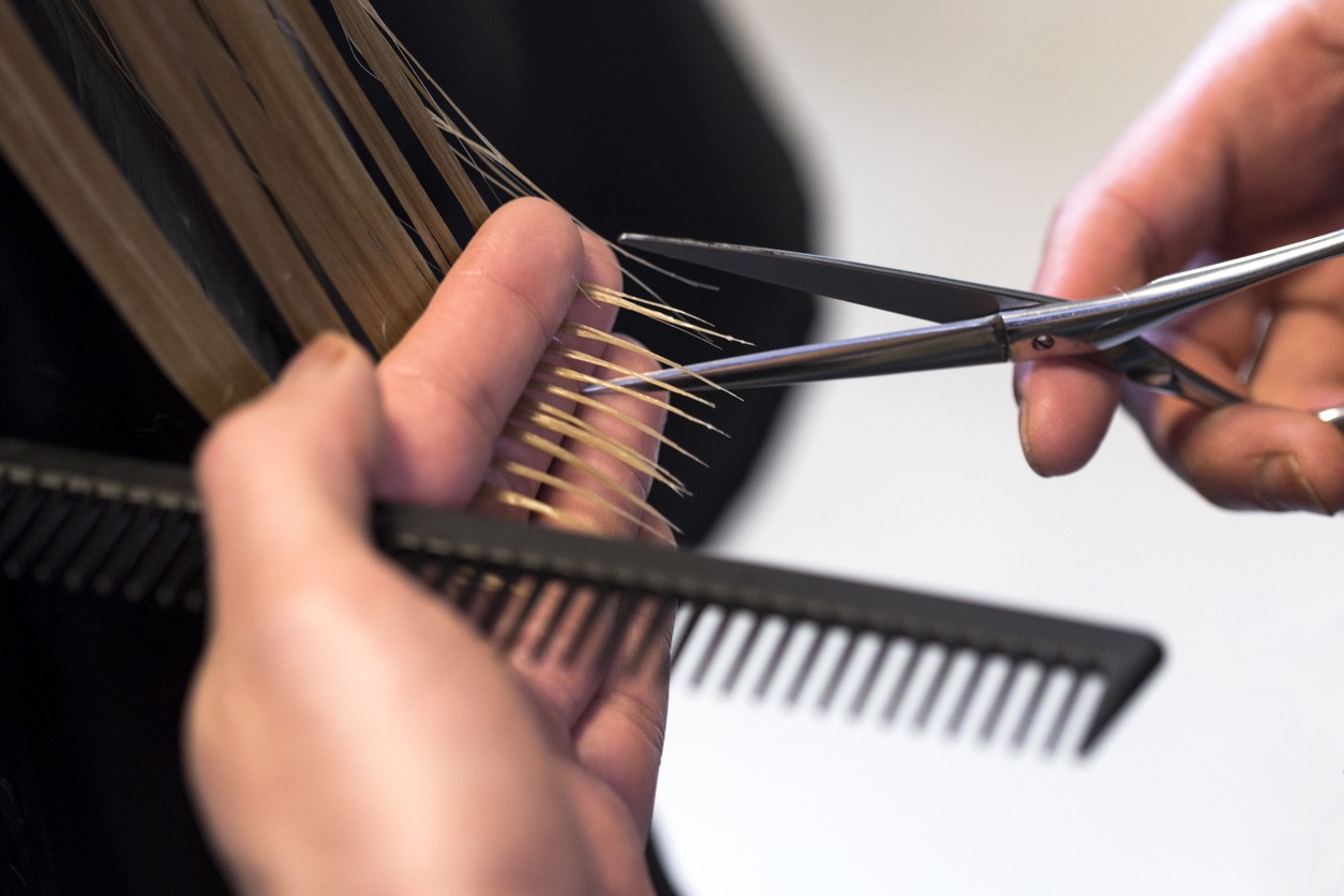 Laat je haar regelmatig knippen tussen het aanbrengen van Toppik hair building fibers, beste haar tips van het jaar!